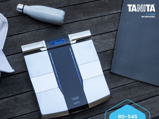 Tanita RD-545 InnerScan Pro — balança de bioimpedância dual frequency com alça de eletrodos e visor